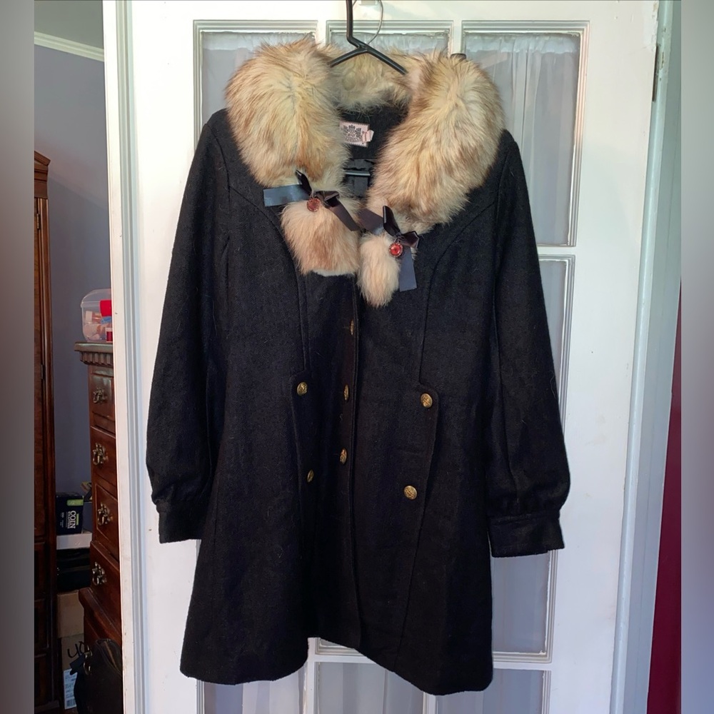 Rare exclusive Juice Couturr coat size M